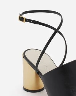 LEATHER SEQUENCE BY LANVIN CHUNKY HEELED SANDALS 11 LEATHER SEQUENCE BY LANVIN CHUNKY HEELED SANDALS -Lanvin Fashion fw sasm02 napa a2310m1 f 248c1aca 8fb0 4347 aa6a a1adc6a62810