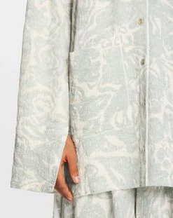 Lanvin FLOWER PRINT LONG SLEEVE OVERSIZED RELAXED SHIRT 11 Lanvin FLOWER PRINT LONG SLEEVE OVERSIZED RELAXED SHIRT -Lanvin Fashion rw si0110 5608 p23401e